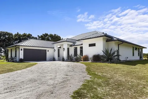 5250 21st Street SW Vero Beach FL 32968