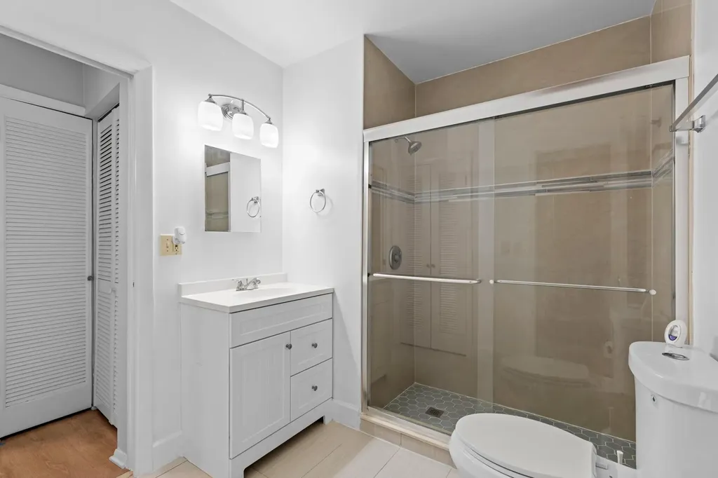 8555 Bella Vista Drive Boca Raton FL 33433