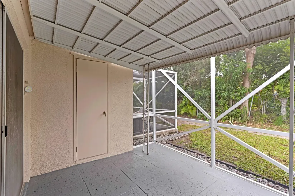 8555 Bella Vista Drive Boca Raton FL 33433