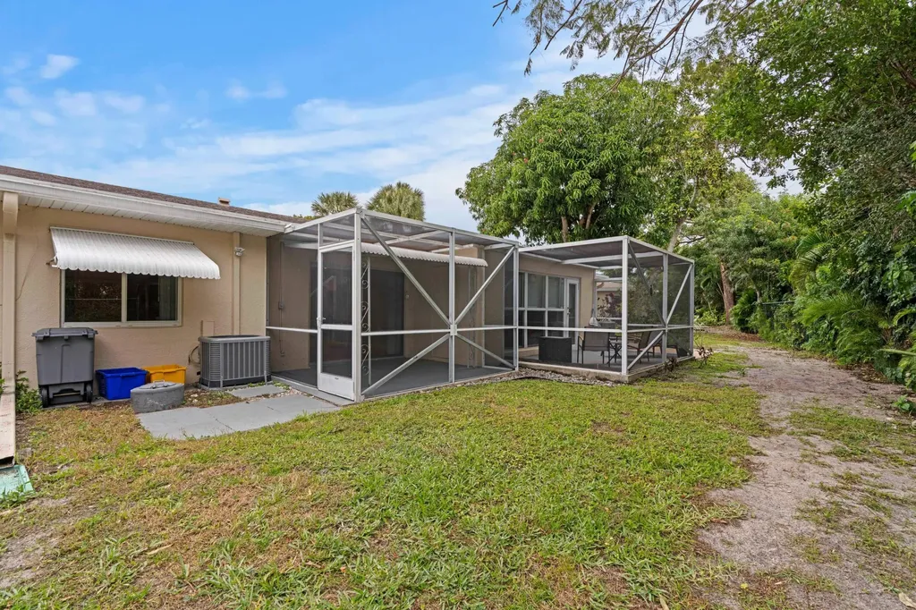 8555 Bella Vista Drive Boca Raton FL 33433
