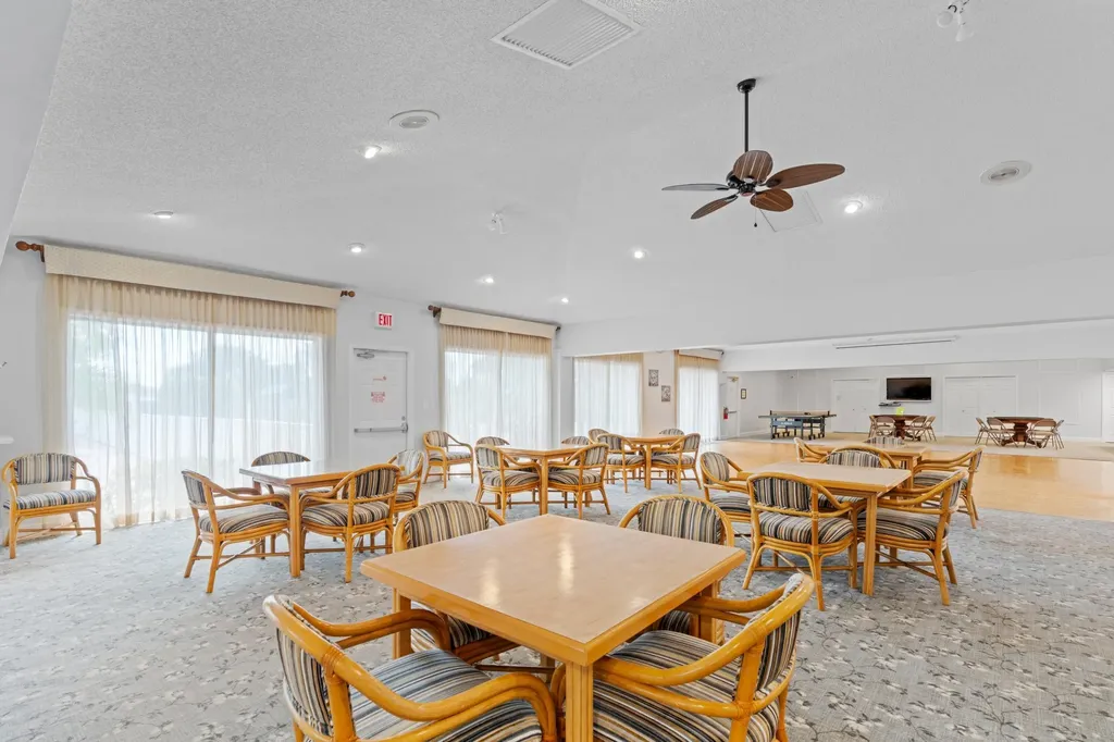 8555 Bella Vista Drive Boca Raton FL 33433