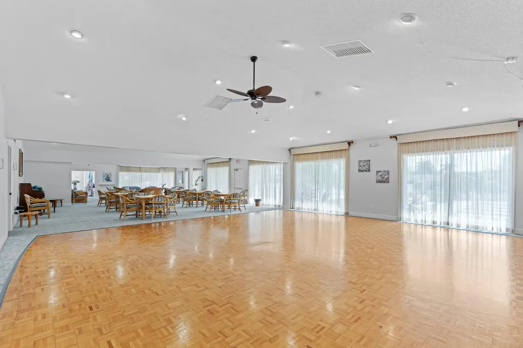 8555 Bella Vista Drive Boca Raton FL 33433