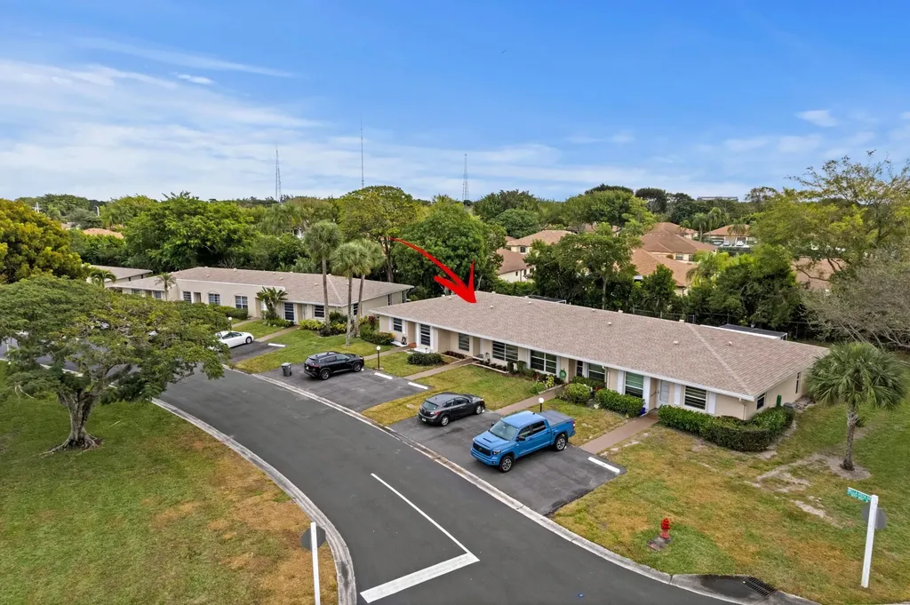 8555 Bella Vista Drive Boca Raton FL 33433