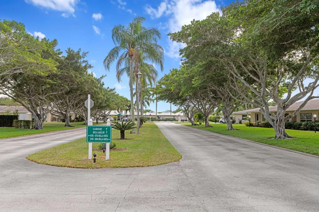 8555 Bella Vista Drive Boca Raton FL 33433