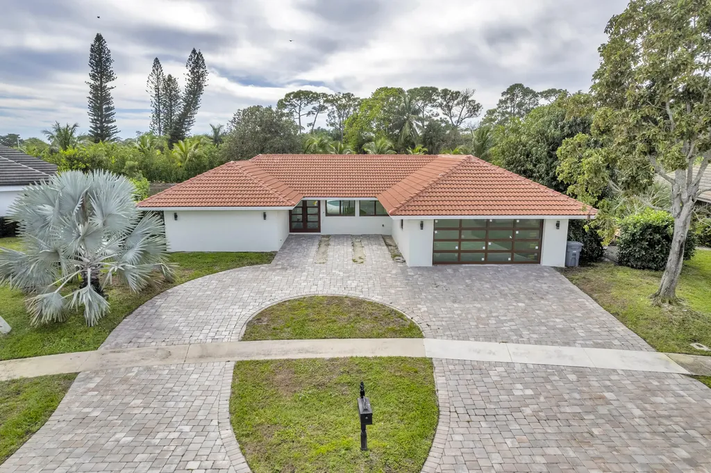 5924 Pinebrook Drive Boca Raton FL 33433