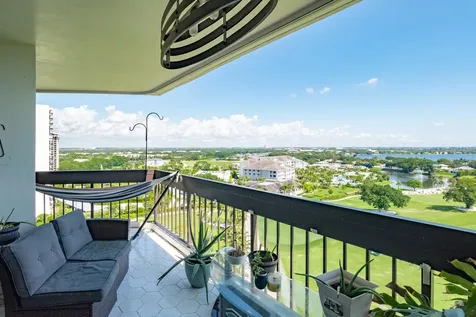 2000 Presidential Way West Palm Beach FL 33401