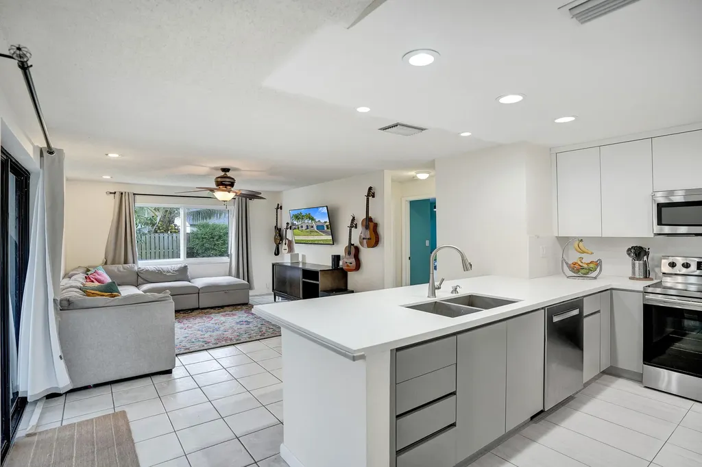 11614 SW 50th Street Cooper City FL 33330