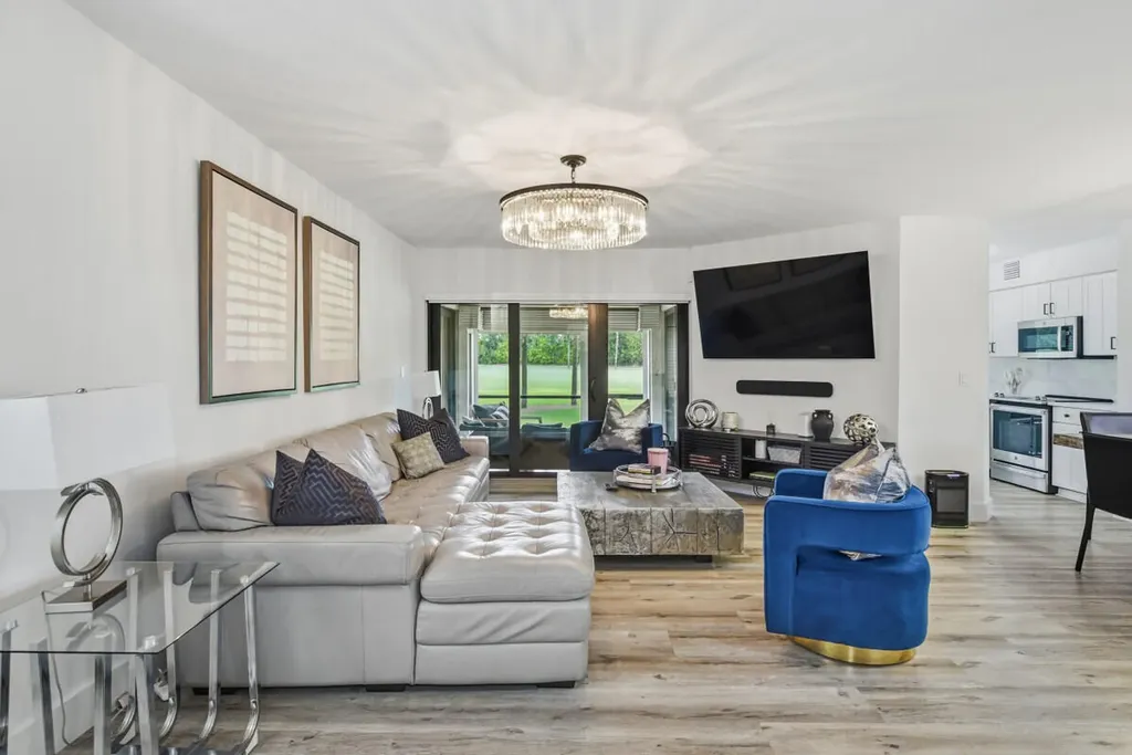 17372 Boca Club Boulevard Boca Raton FL 33487