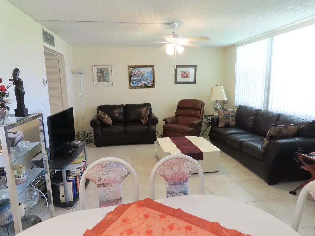 17 Willowbrook Lane Delray Beach FL 33446