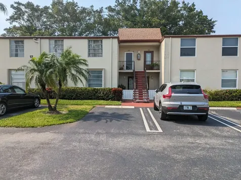 17 Willowbrook Lane Delray Beach FL 33446