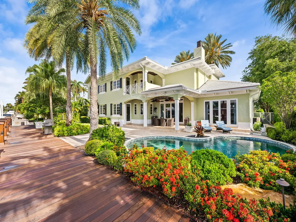 2856 NE 25th Street Fort Lauderdale FL 33305