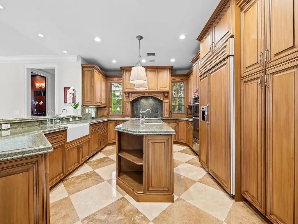 2856 NE 25th Street Fort Lauderdale FL 33305