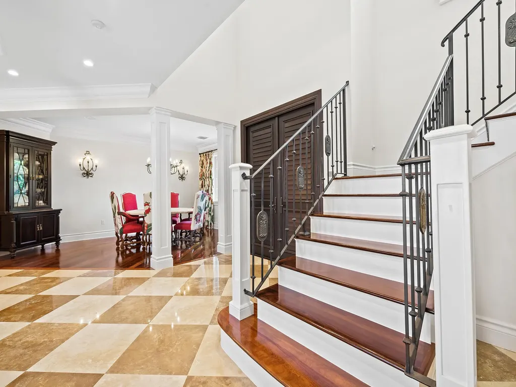 2856 NE 25th Street Fort Lauderdale FL 33305