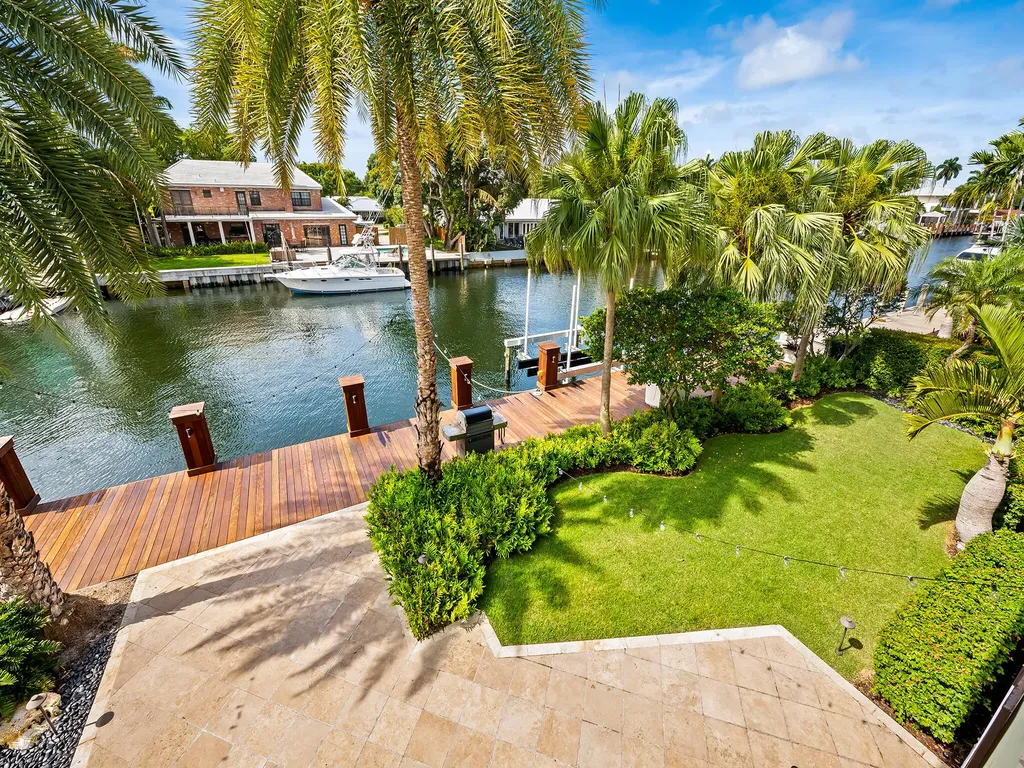 2856 NE 25th Street Fort Lauderdale FL 33305