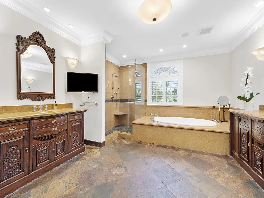2856 NE 25th Street Fort Lauderdale FL 33305