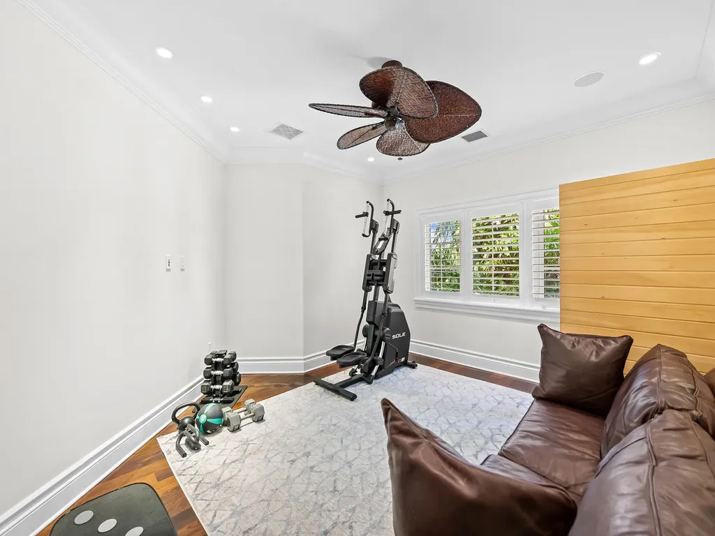2856 NE 25th Street Fort Lauderdale FL 33305