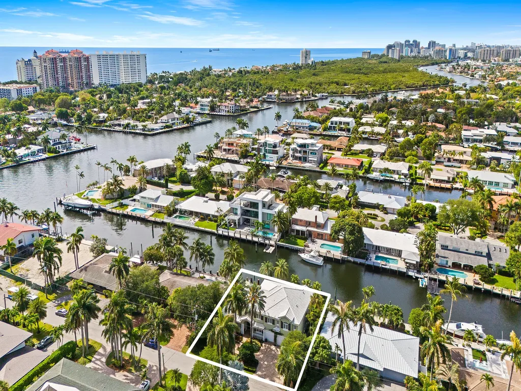 2856 NE 25th Street Fort Lauderdale FL 33305