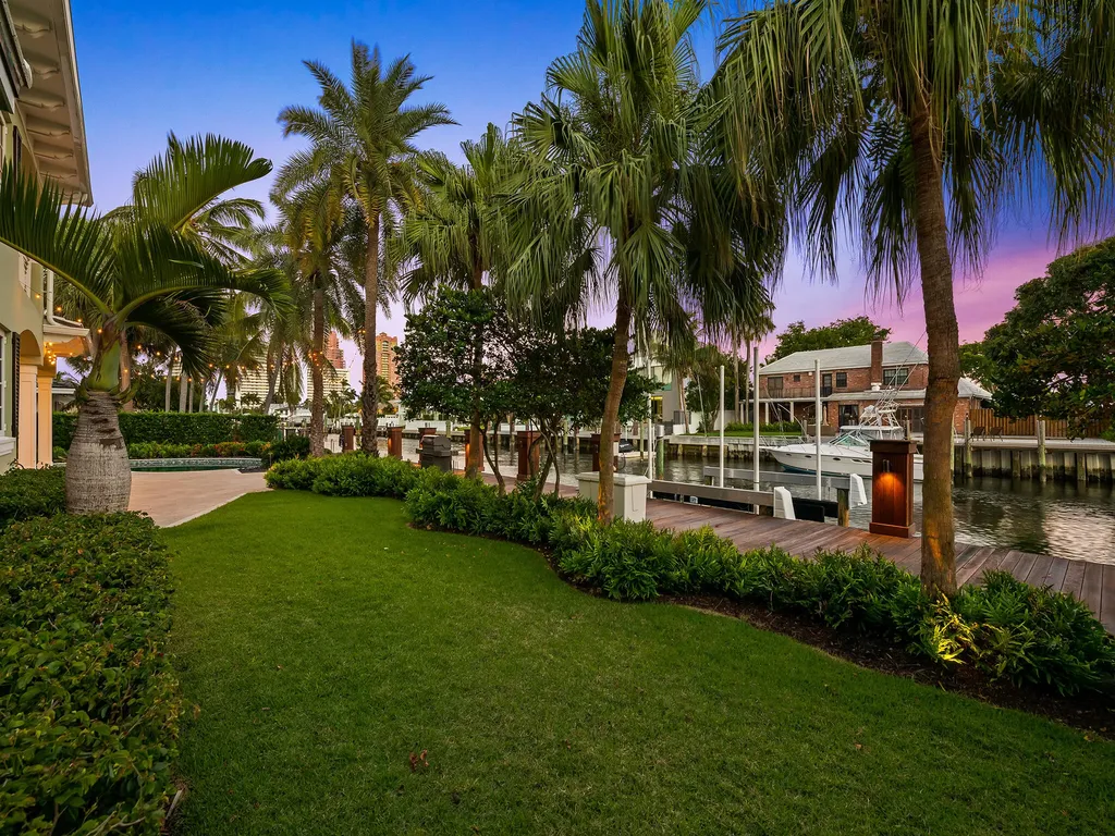2856 NE 25th Street Fort Lauderdale FL 33305