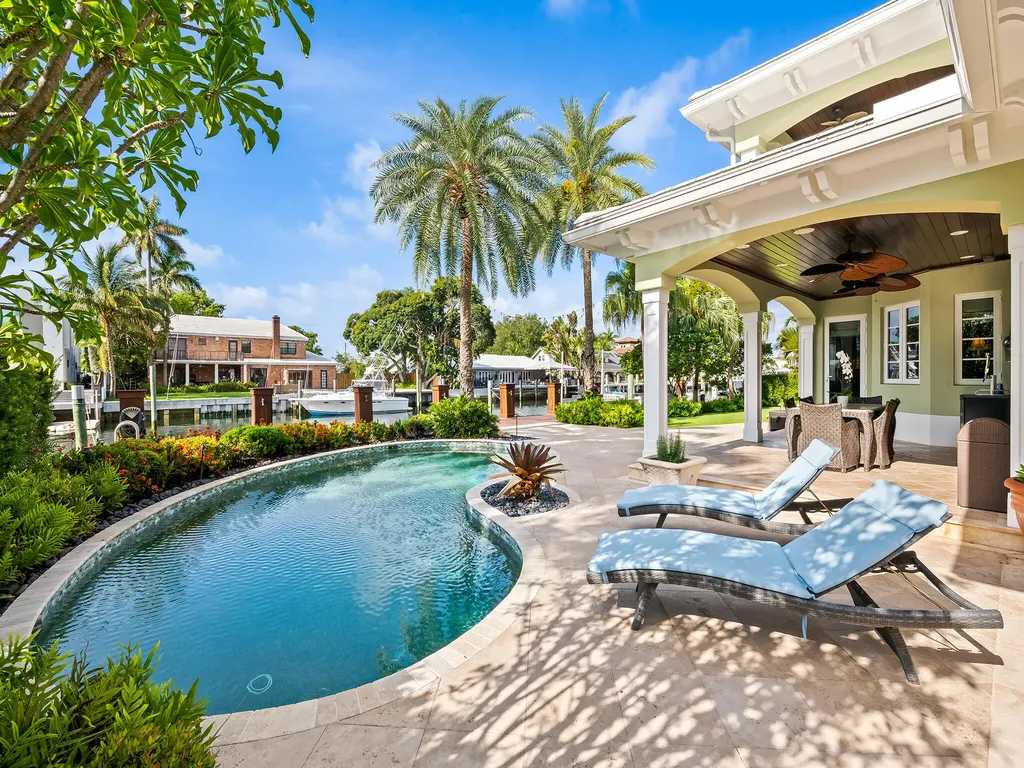 2856 NE 25th Street Fort Lauderdale FL 33305