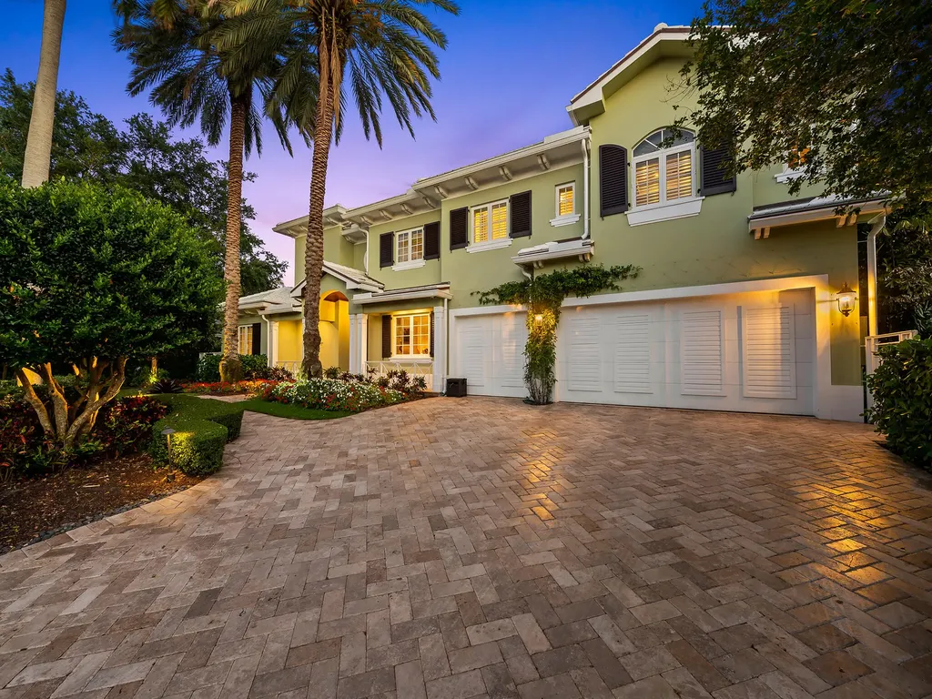 2856 NE 25th Street Fort Lauderdale FL 33305