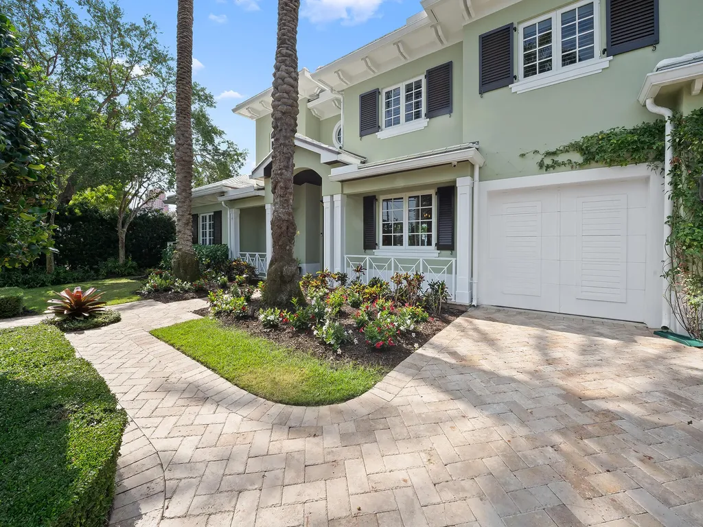2856 NE 25th Street Fort Lauderdale FL 33305