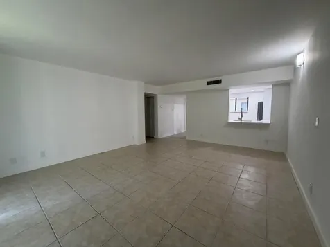 5220 Las Verdes Circle Delray Beach FL 33484