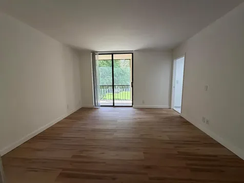 5220 Las Verdes Circle Delray Beach FL 33484