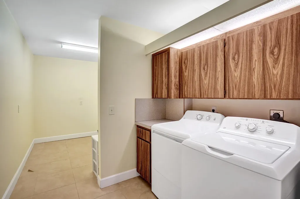 6037 Balboa Circle Boca Raton FL 33433