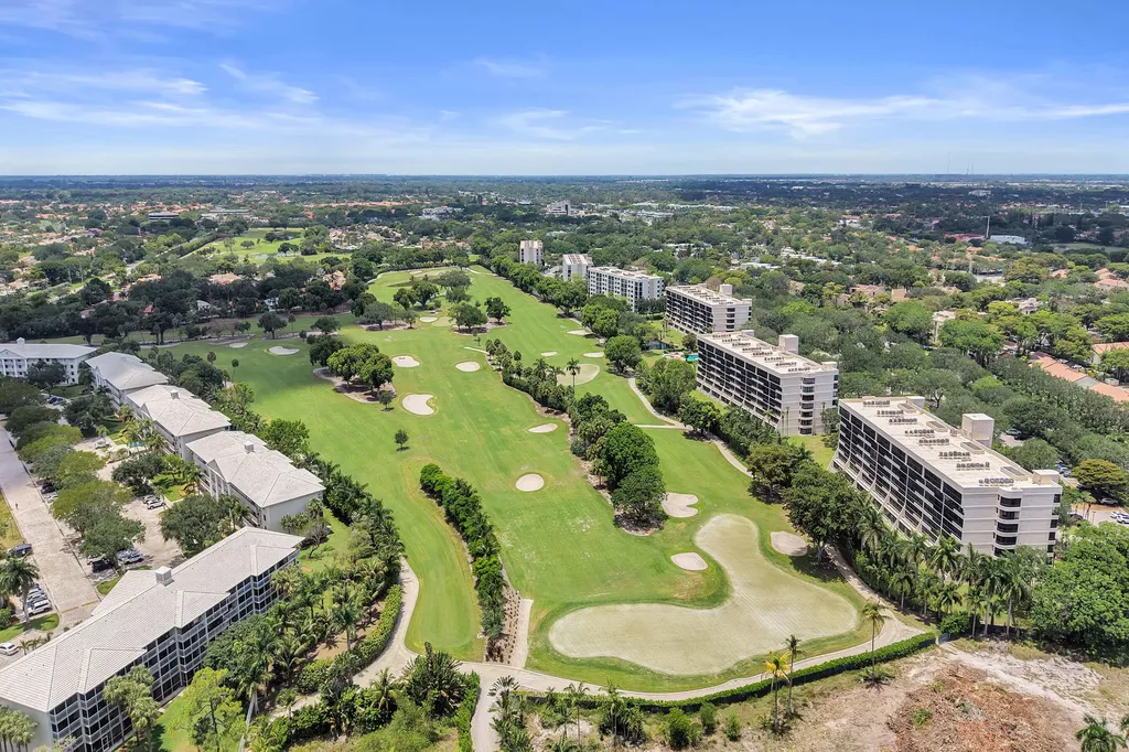 6037 Balboa Circle Boca Raton FL 33433