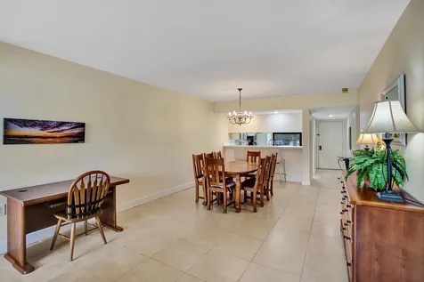 6037 Balboa Circle Boca Raton FL 33433