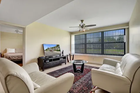 6037 Balboa Circle Boca Raton FL 33433