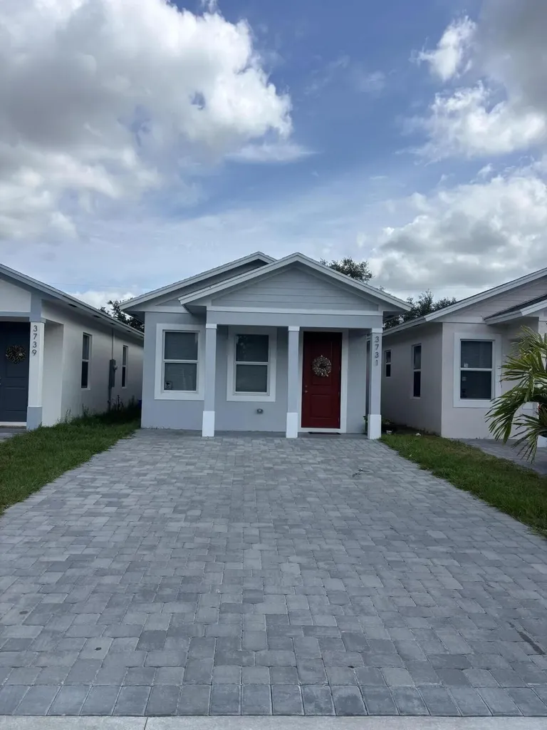 3731 Saginaw Avenue West Palm Beach FL 33409