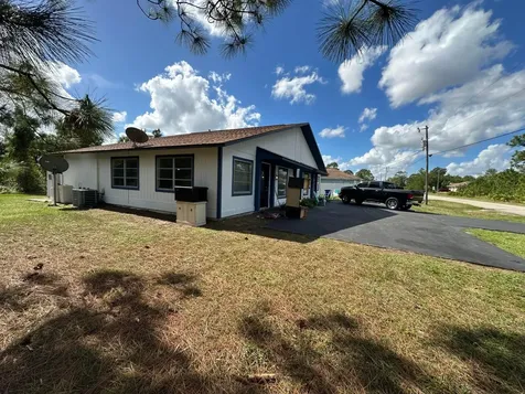 1530 E 12th Street Lehigh Acres FL 33972