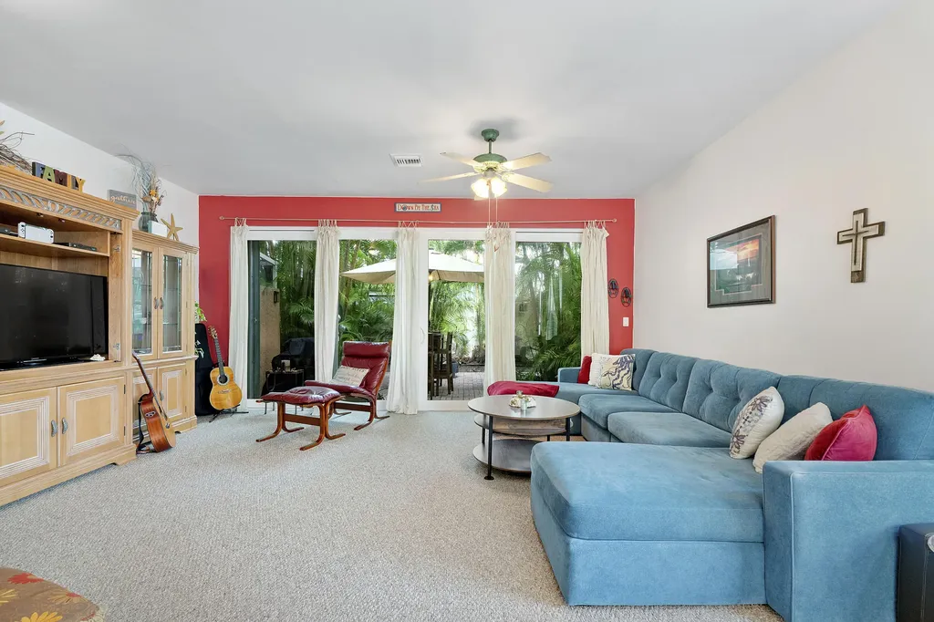 1950 NE 7th Street Deerfield Beach FL 33441