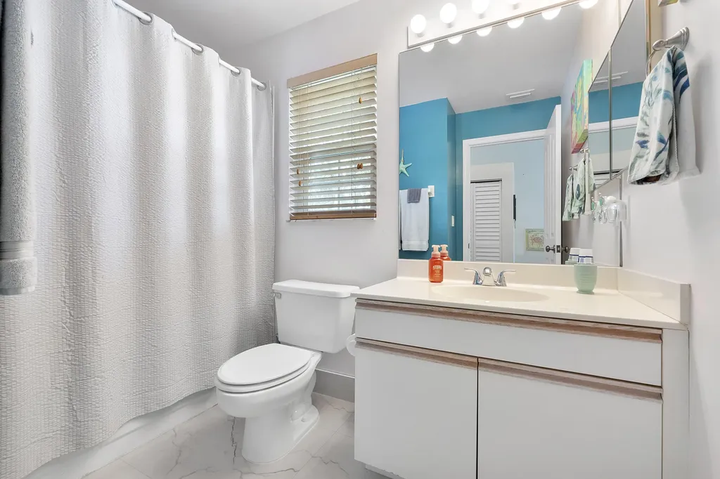 1950 NE 7th Street Deerfield Beach FL 33441