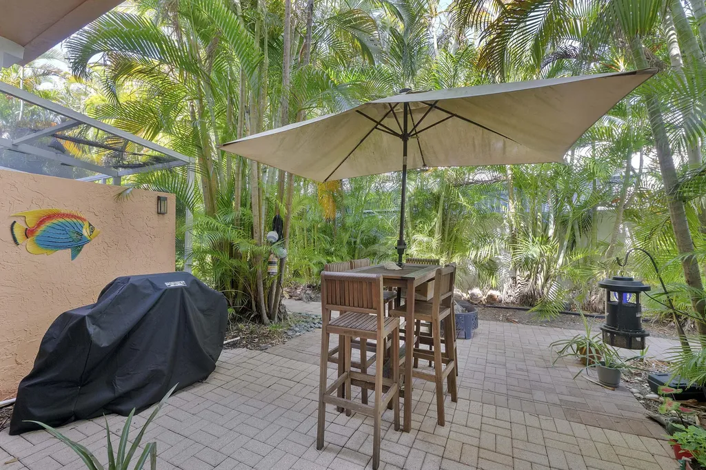 1950 NE 7th Street Deerfield Beach FL 33441