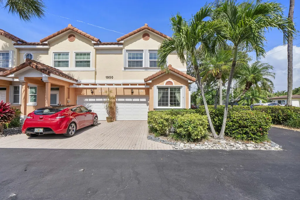 1950 NE 7th Street Deerfield Beach FL 33441