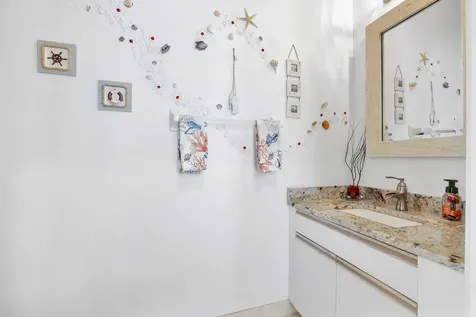 1950 NE 7th Street Deerfield Beach FL 33441
