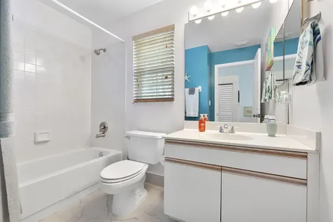 1950 NE 7th Street Deerfield Beach FL 33441