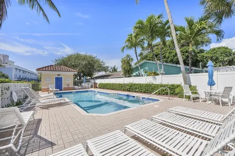 1950 NE 7th Street Deerfield Beach FL 33441