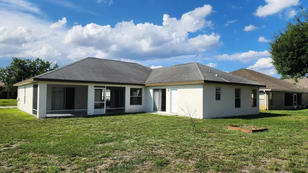474 SW Namoit Place Port St Lucie FL 34953