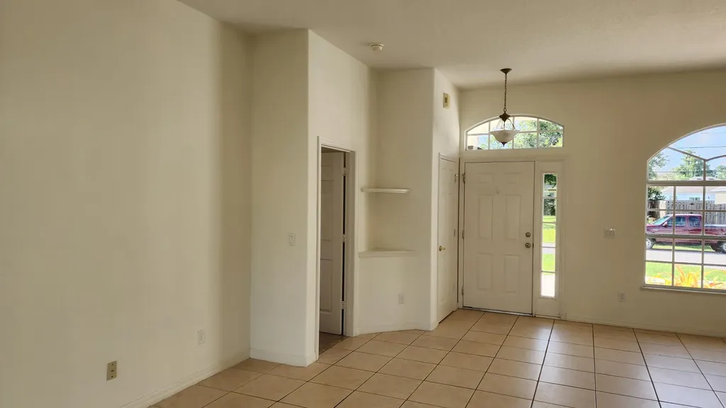 474 SW Namoit Place Port St Lucie FL 34953