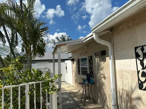 8070 E Rose Marie Avenue Avenue E Boynton Beach FL 33472