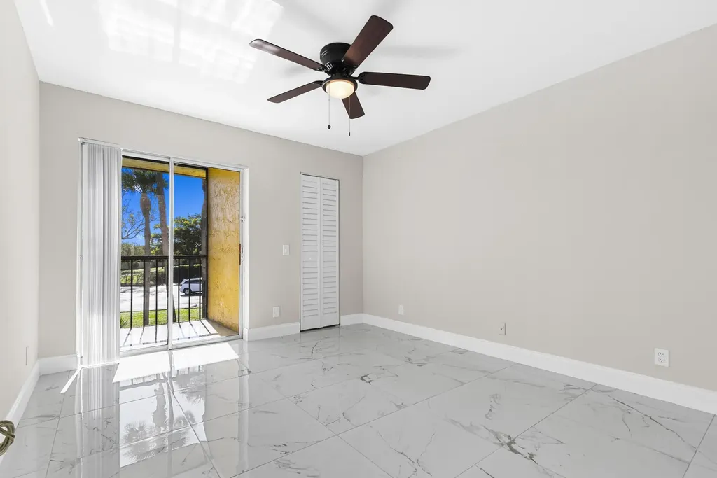 712 Meadows Circle Boynton Beach FL 33436