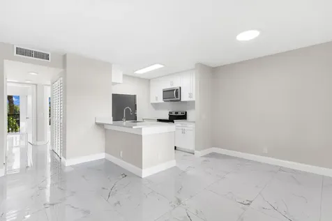 712 Meadows Circle Boynton Beach FL 33436
