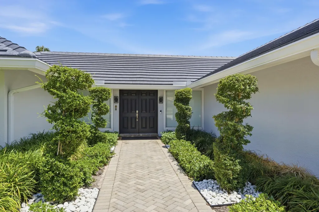Boca Raton FL, 5854 Pinebrook Drive