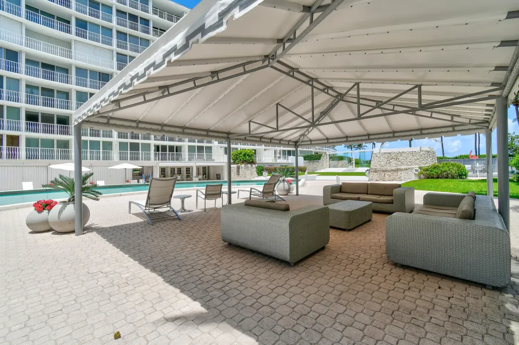 2774 S Ocean Boulevard Palm Beach FL 33480