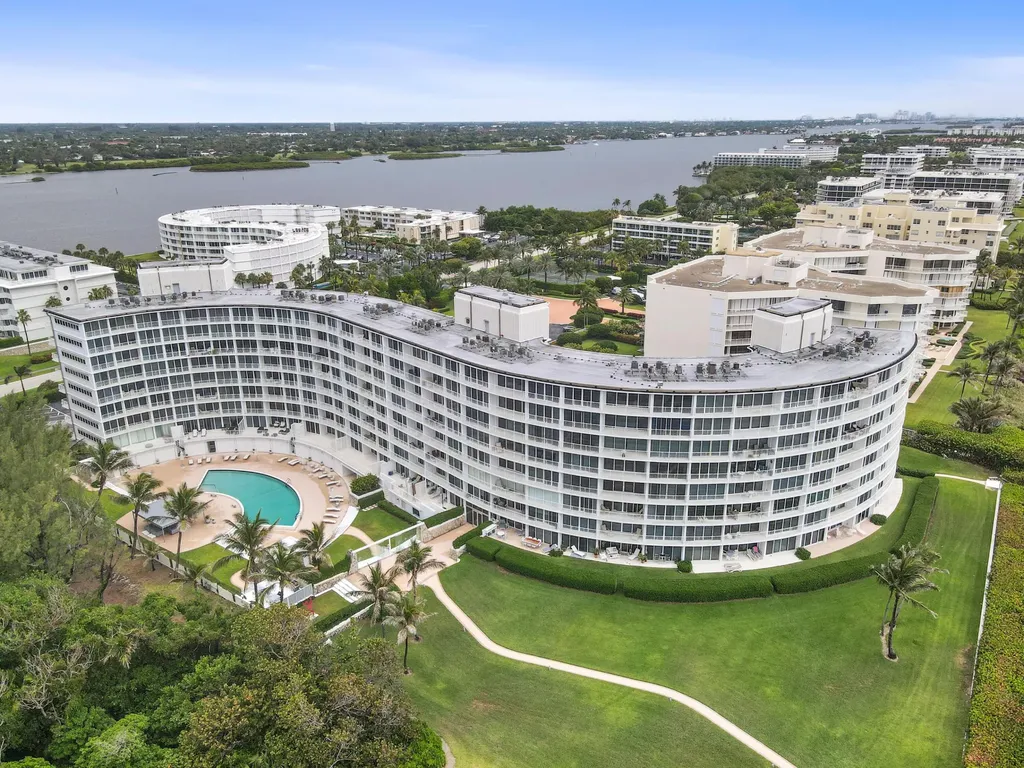 2774 S Ocean Boulevard Palm Beach FL 33480