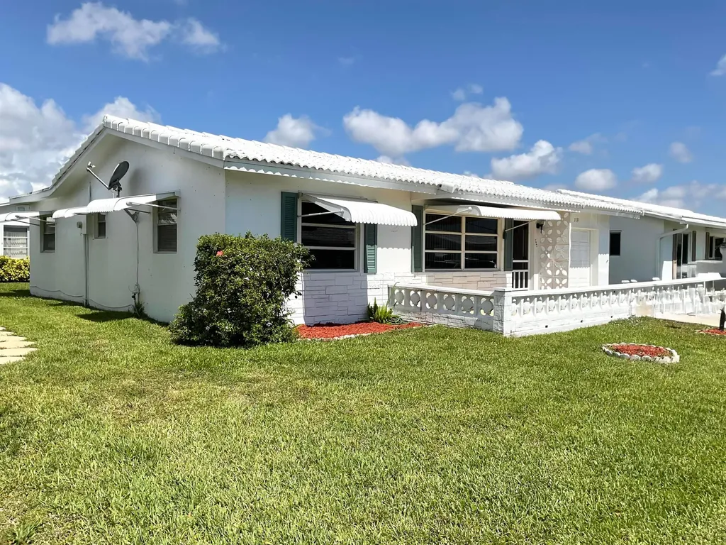 119 SW 10th Court Boynton Beach FL 33426