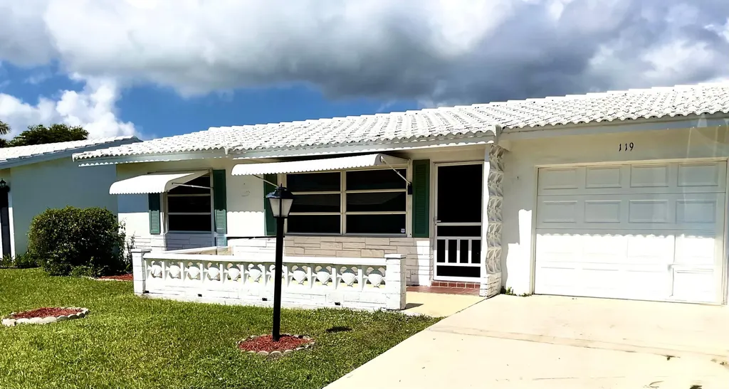 119 SW 10th Court Boynton Beach FL 33426